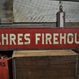 Personalisiertes Feuerwehrschild, Familie Feuerwehrschild, Feuerwehrmannschild, Feuerwehrmann Geschenk, Feuerwehrhaus Deko - Rustikal handgemachte Vintage Holzdekoration