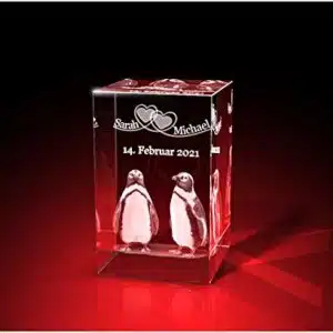 GLASFOTO.COM personalisiertes Glasfoto in Quaderform mit Pinguinen in 3D, Zwei Wunschnamen und Datum